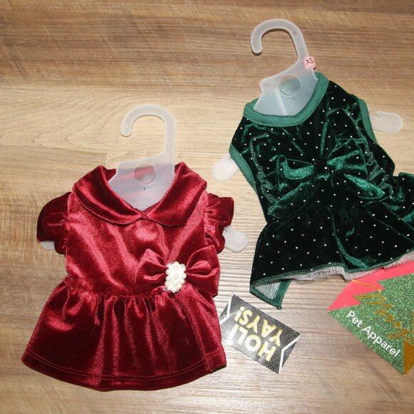 NWT! Lot of 2 Red & Green SIZE XS Velvet Holiday Dresses - Picture 2 of 7